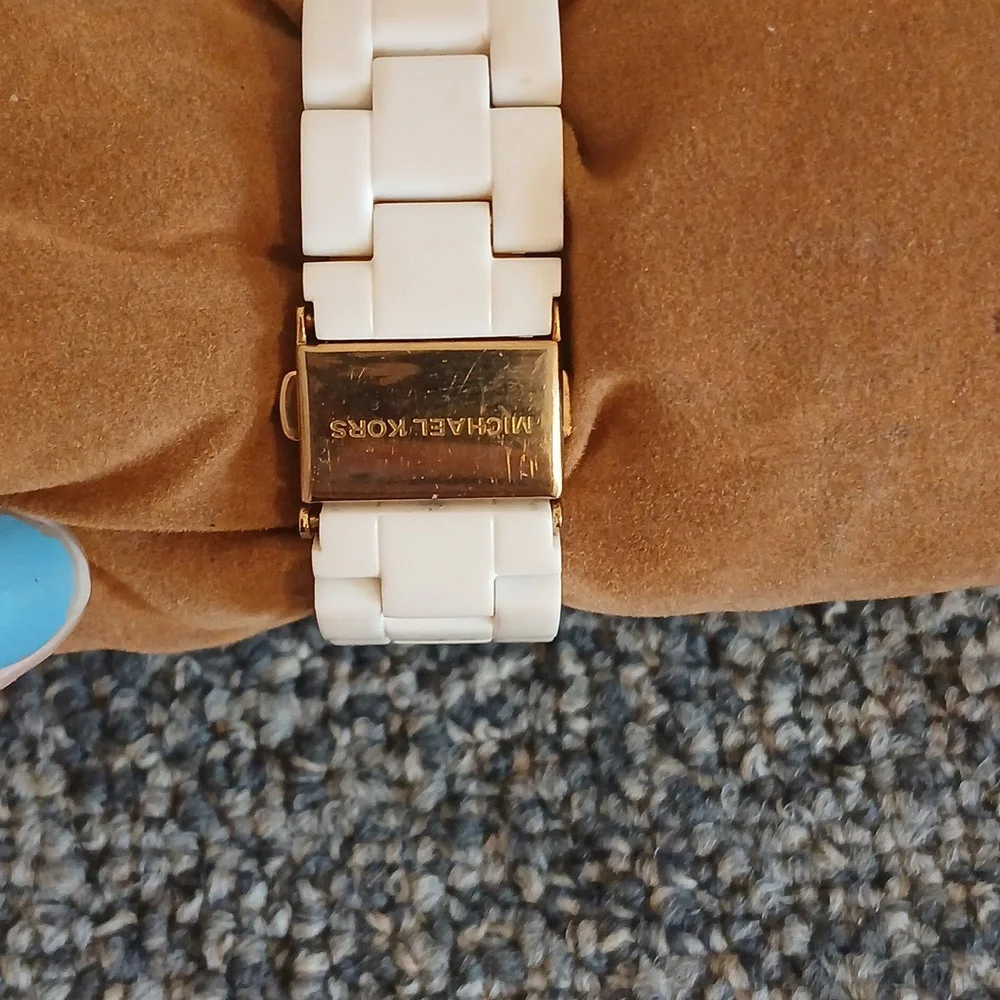 Michael Kors Gold-Trimmed White Resin Madison Watch MK 5249